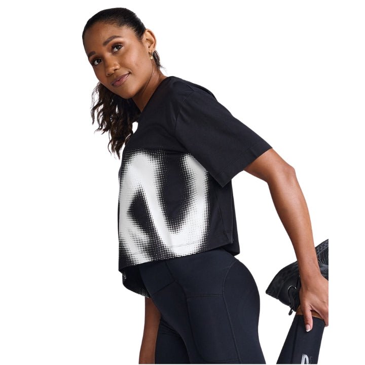 2XU WR6994A Form Crop Tee | The Bike Affair