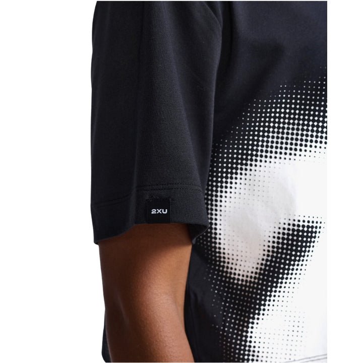 2XU WR6994A Form Crop Tee | The Bike Affair