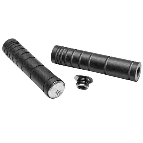 Absolute Black Silicone MTB Grip With Bar Plugs | The Bike Affair