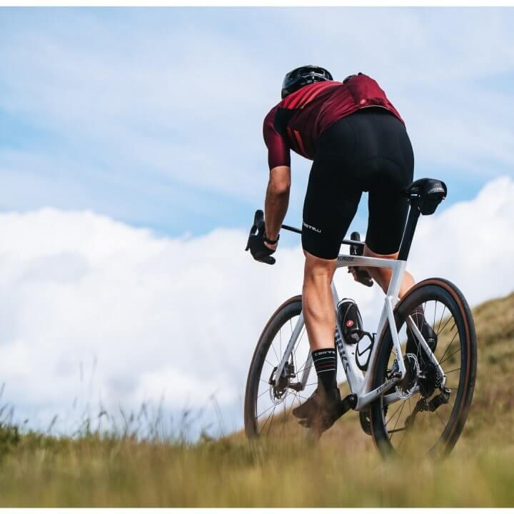 Castelli Endurance Pro Jersey | The Bike Affair