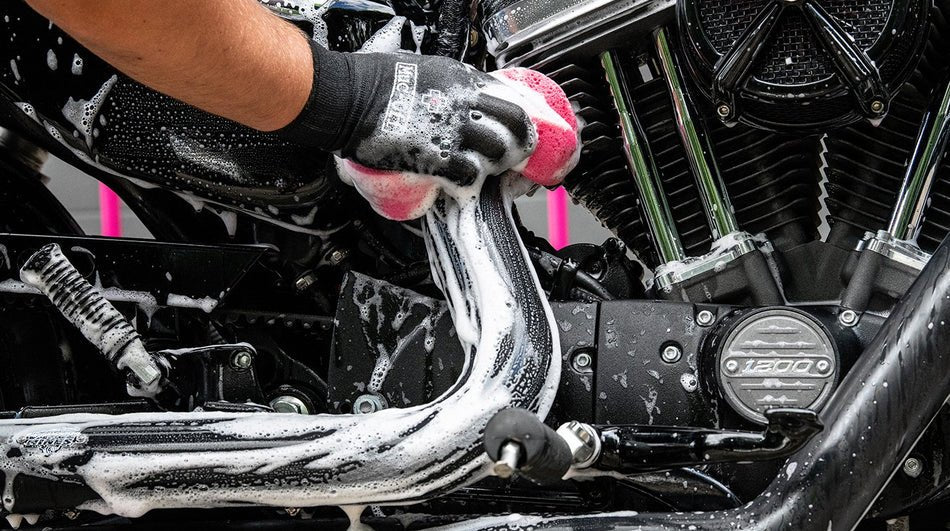 Muc - Off Expanding Microcell Pink Sponge | The Bike Affair