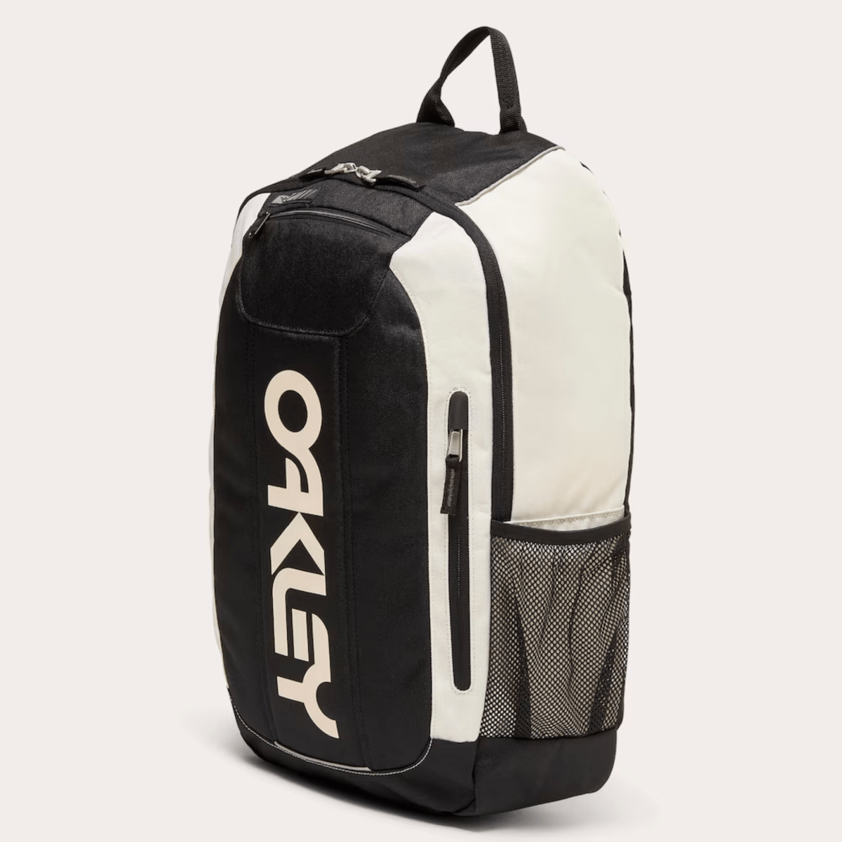 Oakley Enduro 20L 3.0 Backpack | The Bike Affair