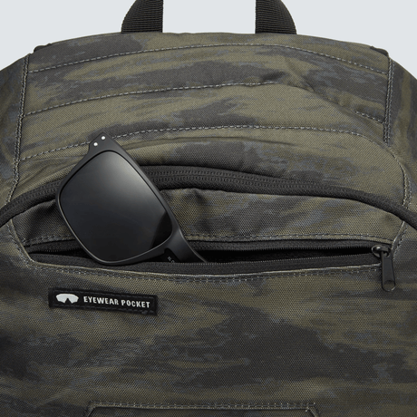 Oakley Enduro 25LT 4.0 Backpack | The Bike Affair