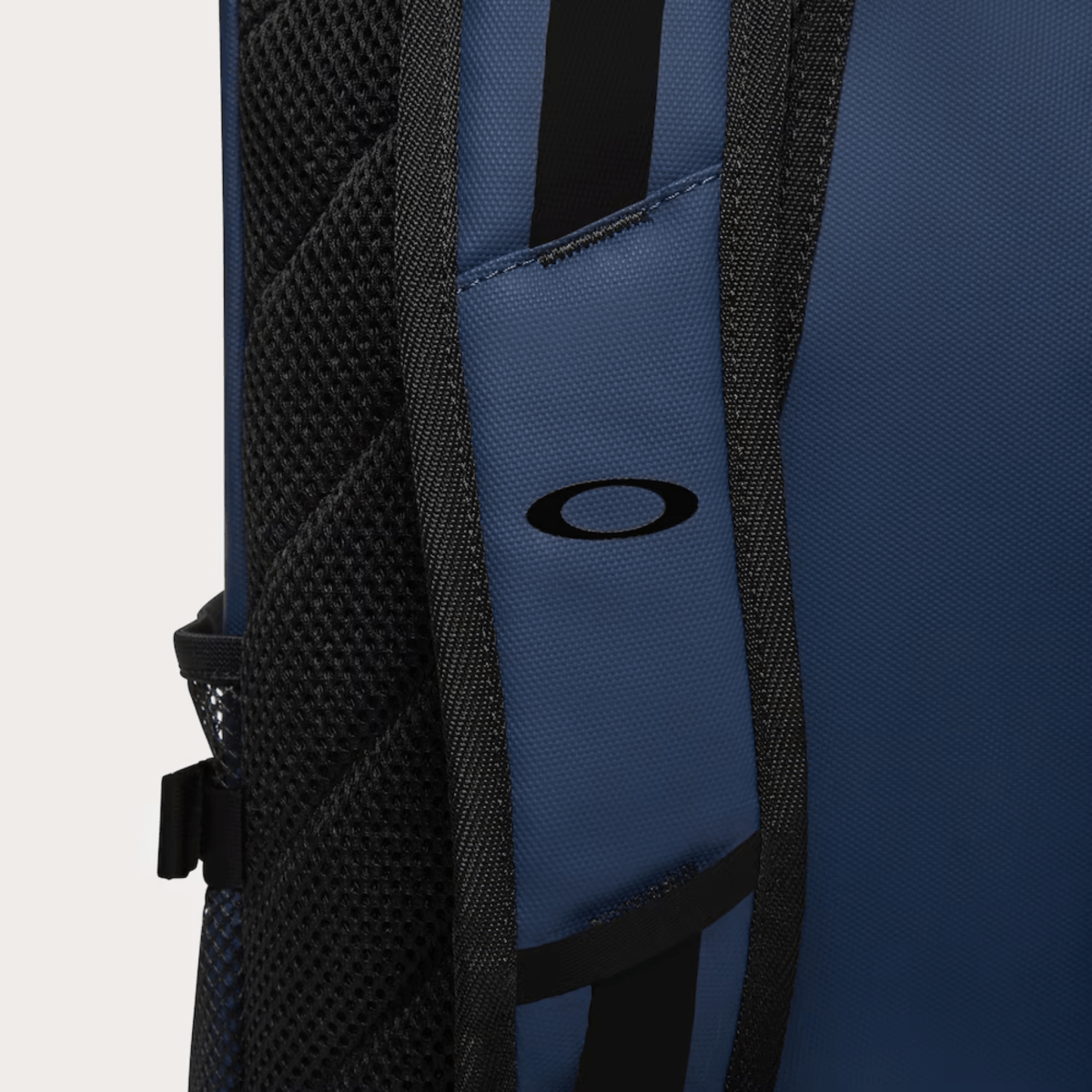 Oakley Rover Laptop Backpack | The Bike Affair