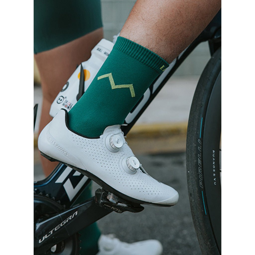 Skull Monton Earth Socks | The Bike Affair