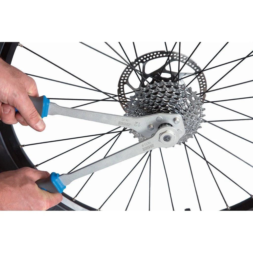 Unior 1670.8/2BI Cassette Lockring Wrench with Guide 350 | The Bike Affair