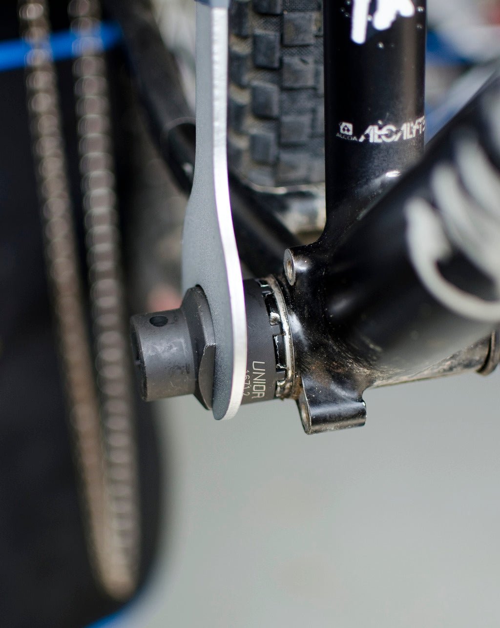 Unior 1671.2/4 Cartridge Bottom Bracket Tool 8 Tooth | The Bike Affair
