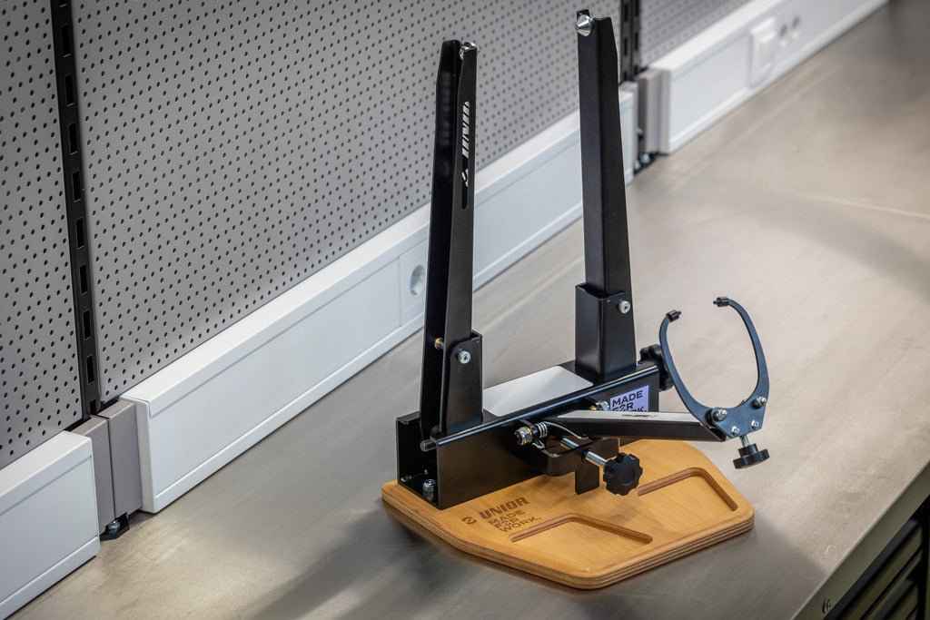 Unior 1689.9 Wooden Base for 1689 | The Bike Affair