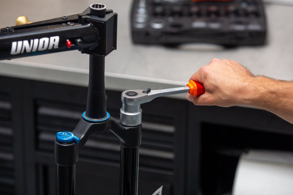 Unior 1704-US Suspension Service Set | The Bike Affair