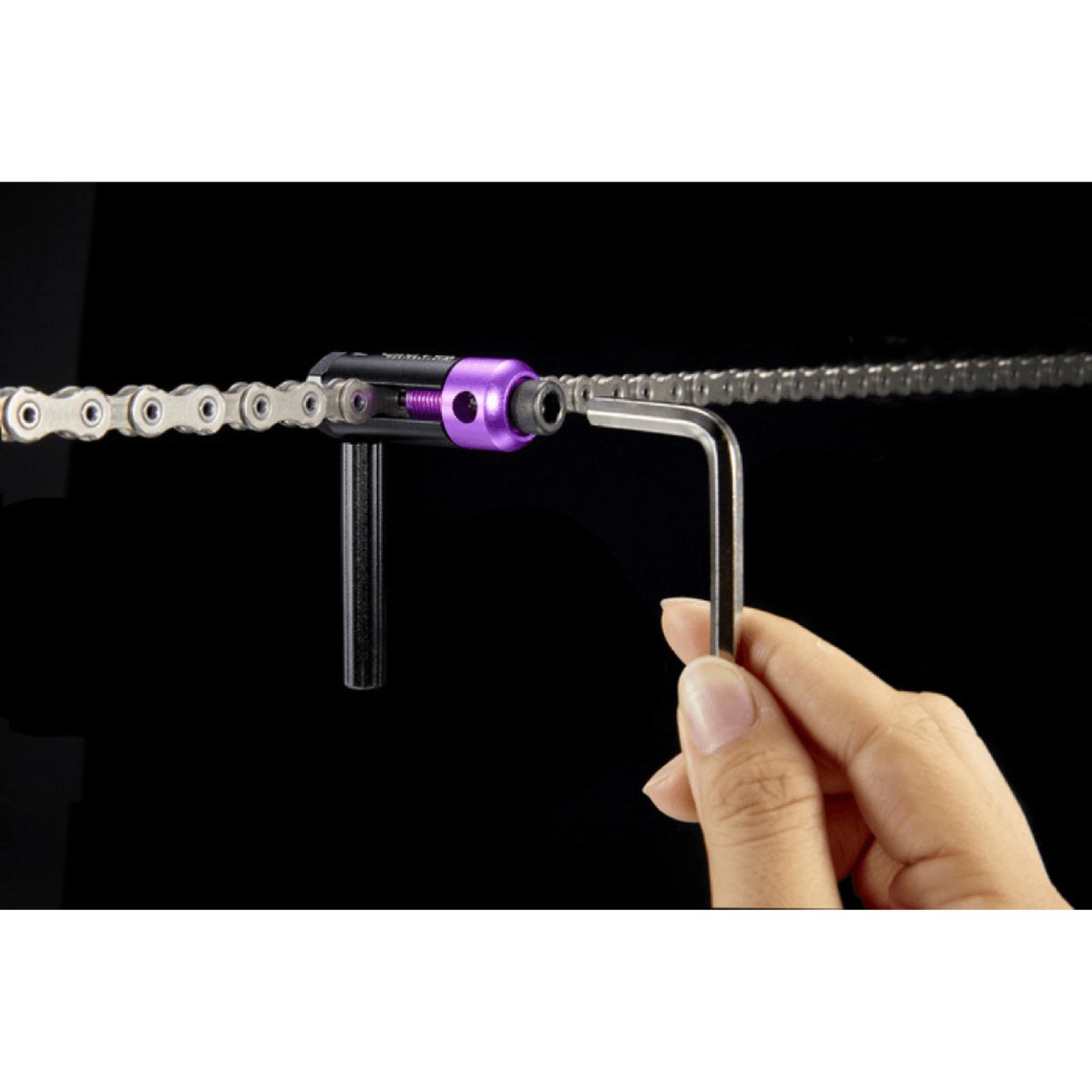 Clever Chain Barrel Magnet Chain Tool (Blk & Blu) | The Bike Affair