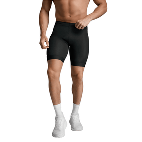 2XU MT7400B Core Tri 8" Shorts | The Bike Affair