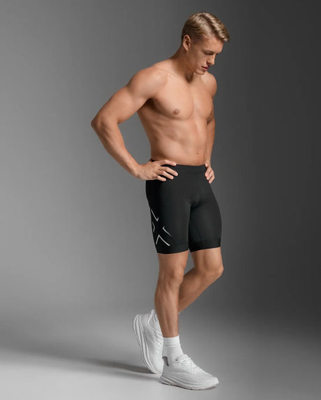 2XU MT7400B Core Tri 8" Shorts | The Bike Affair