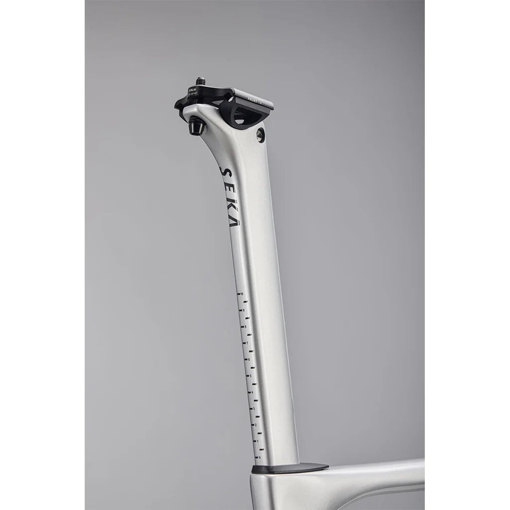 Seka Spear Frameset