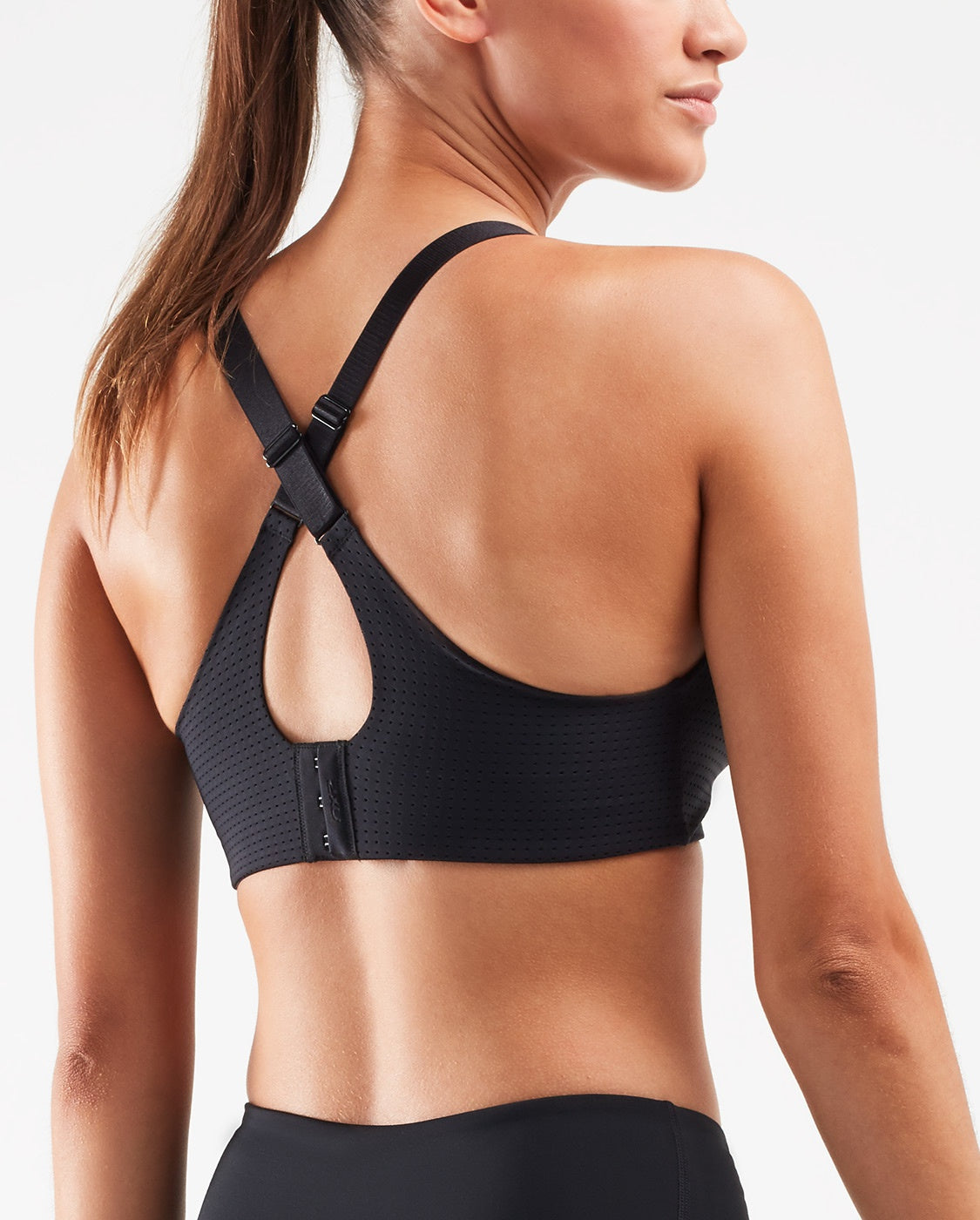 2XU Wr6347A Perform Perforated Bra
