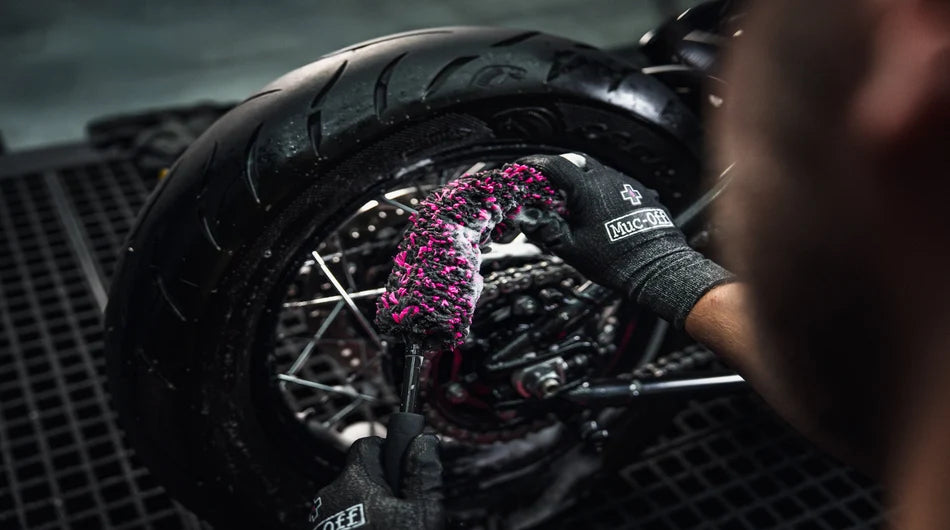Muc-Off Microfibre Detailing Brush Set x 3