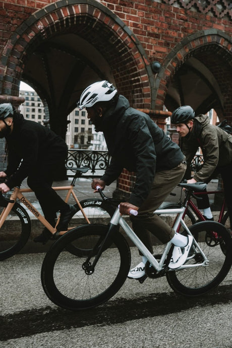 Abus Wingback Road Helmet | The Bike Affair