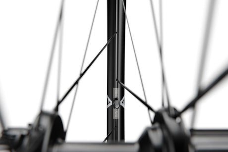 DT Swiss ARC 1400 Dicut 65 Disc Brake Wheels | The Bike Affair