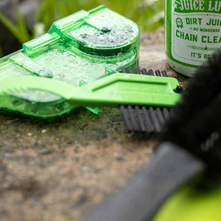 Juice The Scubber Cassette Cleaning Brush | The Bike Affair