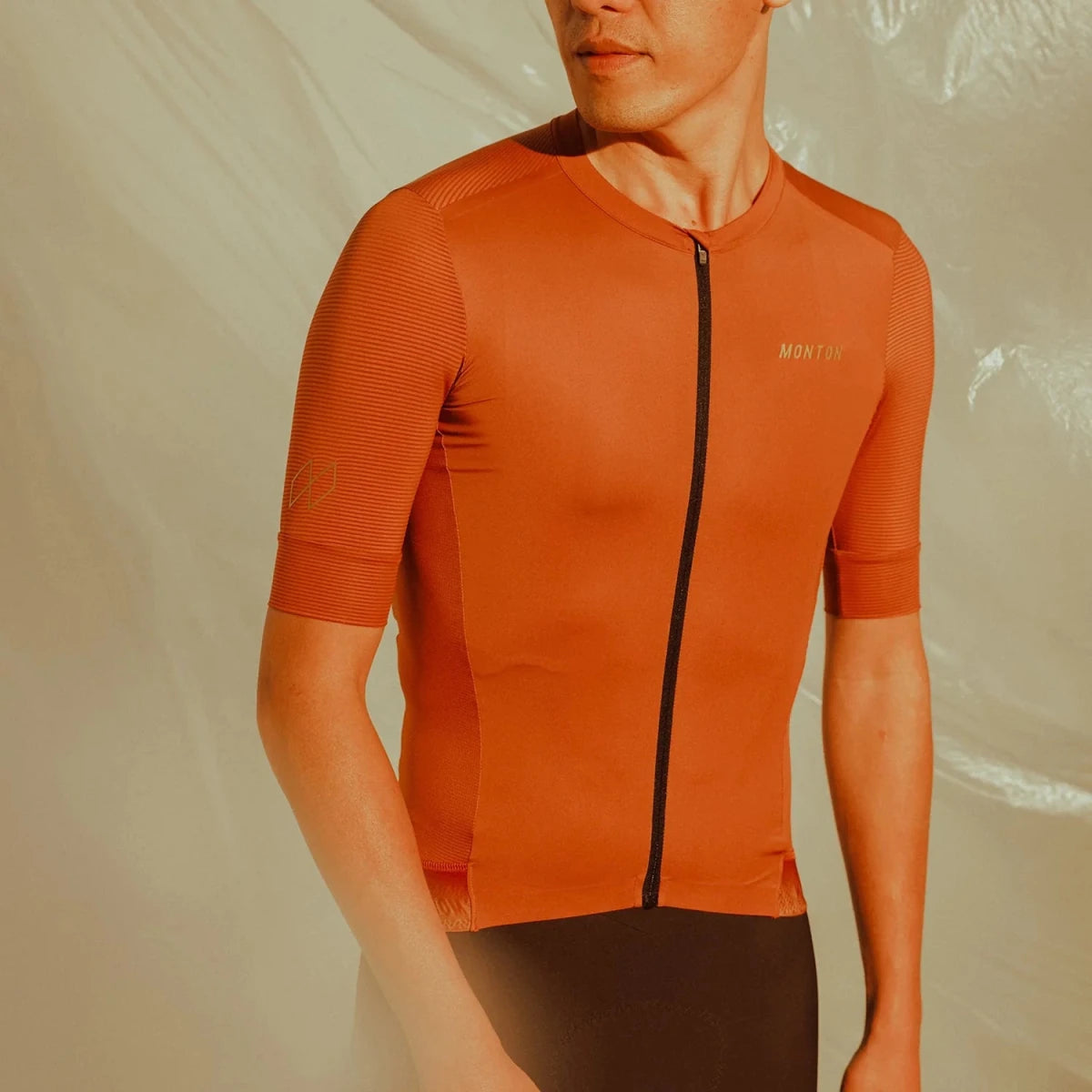 Monton Urban+ Traveler Jersey | The Bike Affair