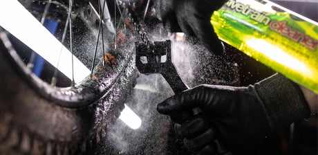 Muc - Off Bicycle Chain Brush | The Bike Affair