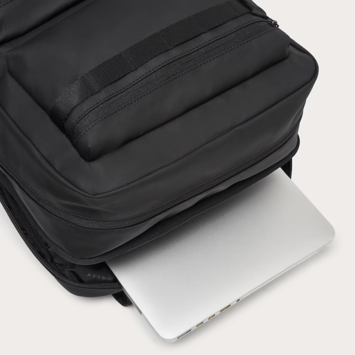 Oakley Rover Laptop Backpack | The Bike Affair