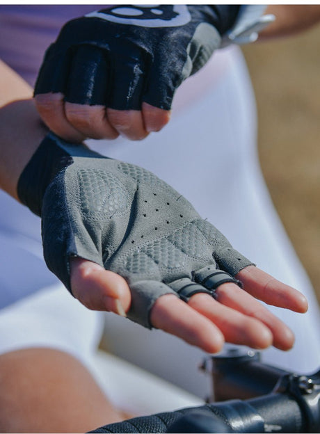 Skull Monton SKMT Half Finger Gloves | The Bike Affair