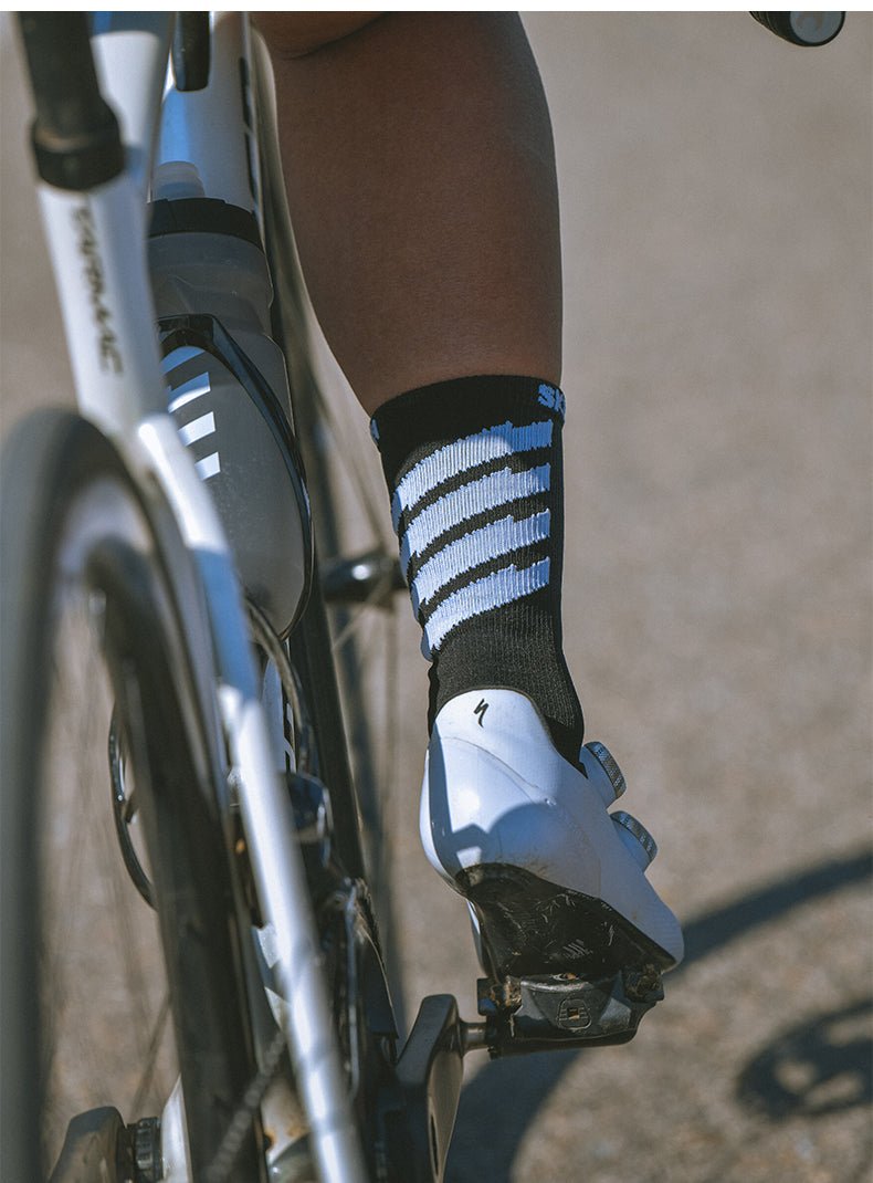 Skull Monton Weekend III Socks | The Bike Affair