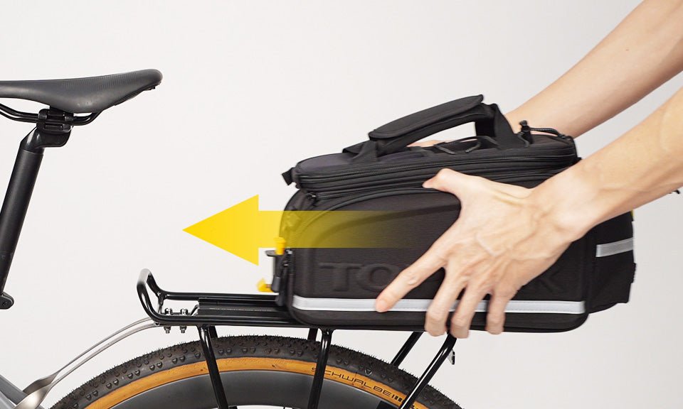Topeak MTX Trunkbag DX Pannier Bag on Quicktrack | The Bike Affair