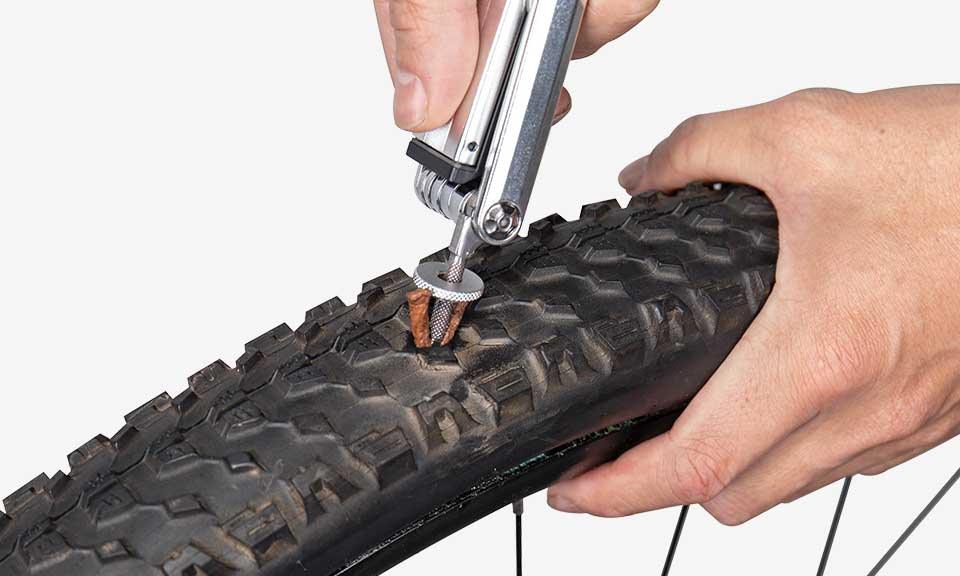 Topeak Tubi 18 with Tool Bag Minitool | The Bike Affair