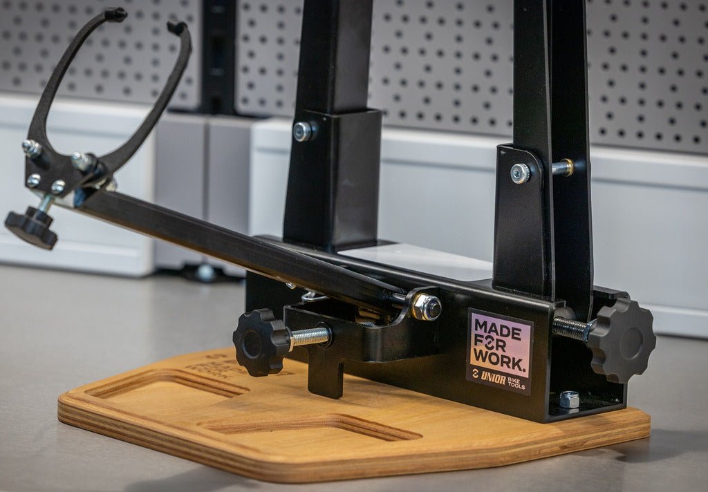 Unior 1689.9 Wooden Base for 1689 | The Bike Affair