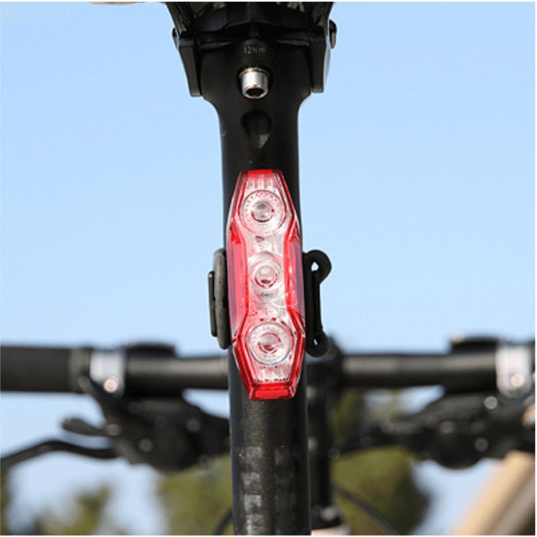 Cateye ViZ450 Chargable TL-LD820 Tail Light | The Bike Affair