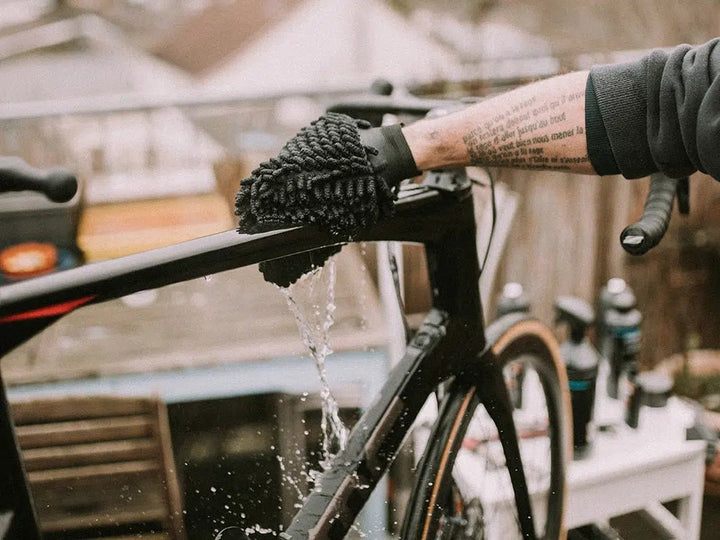 Dynamic Microfibre Bike Cleaning Glove | The Bike Affair