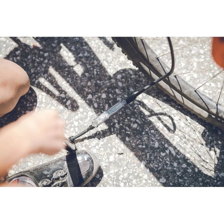 Lezyne Micro Floor Drive HPG Digital Pump | The Bike Affair